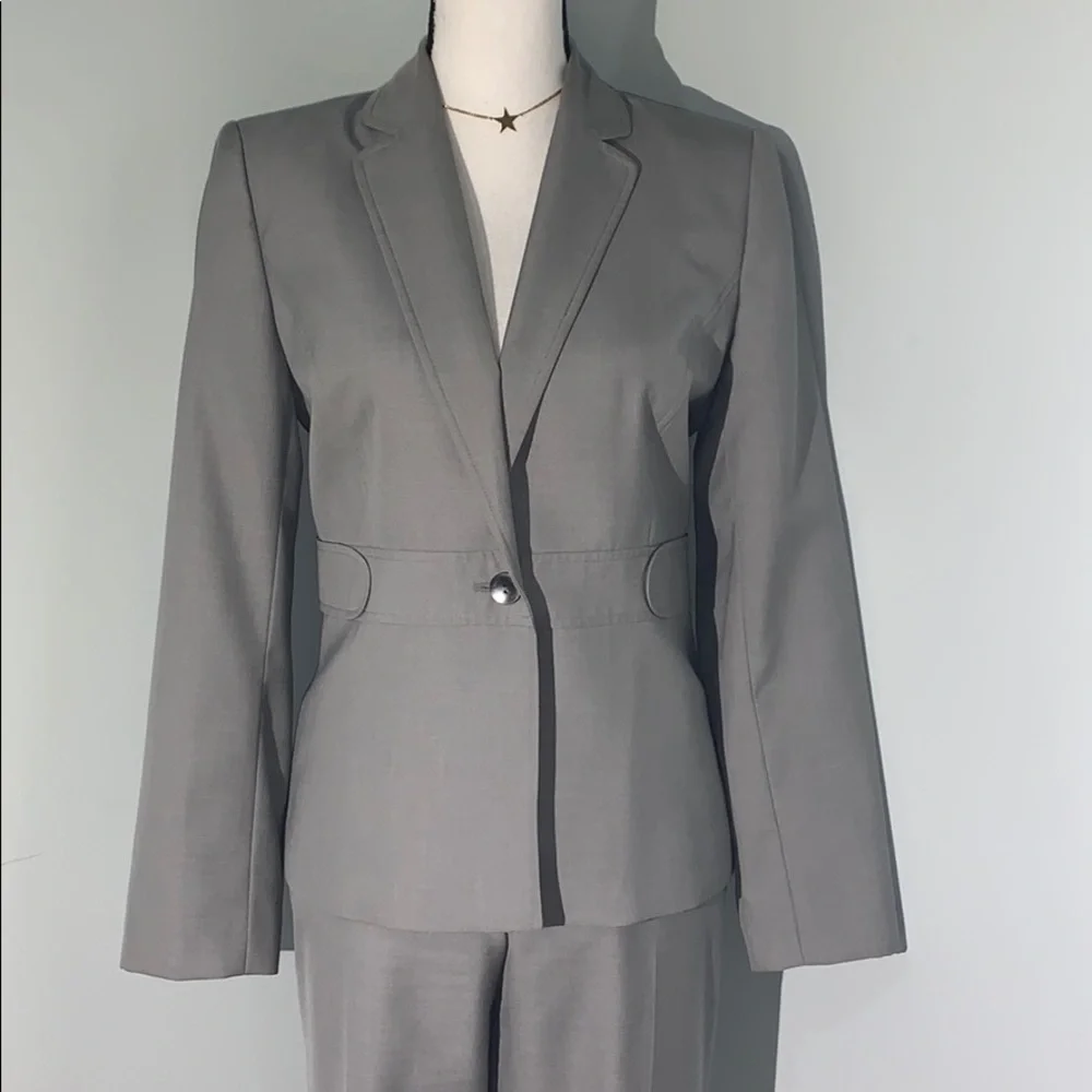 CALVIN KLEIN GRAY 2PC JACKET AND PANTS SUIT SET